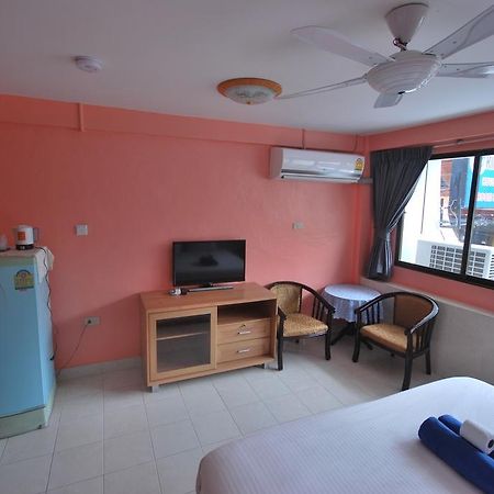 Kingfisher House & Bar Паттая Екстер'єр фото